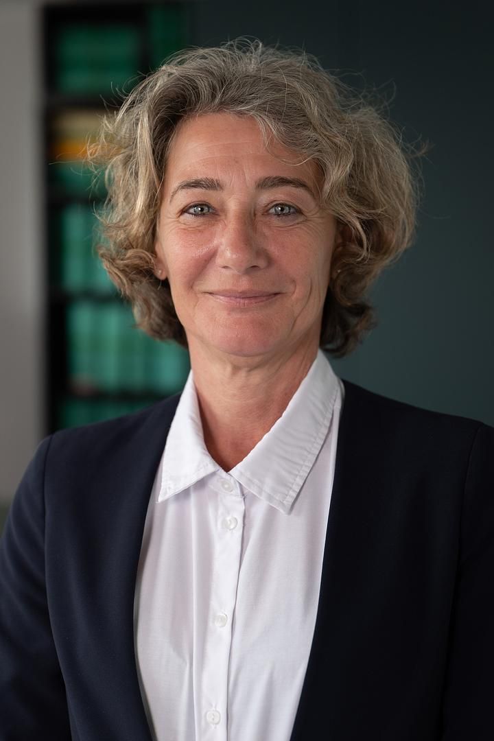 Brigitte-Pelletier-Avocate associée-paris16 Brigitte Pelletier Avocate associée paris16